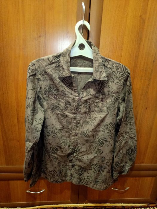 Продам женскую одежду