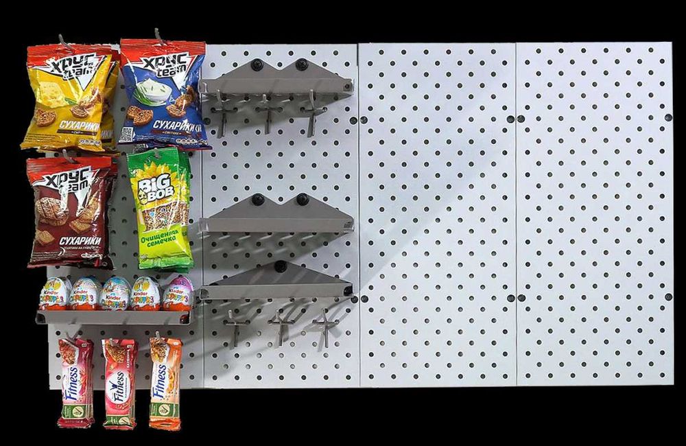 Teshilgan panel, перфопанель, do'konda ilgaklar uchun panel