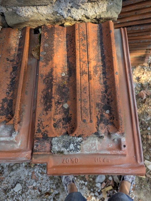 Два вида керемиди