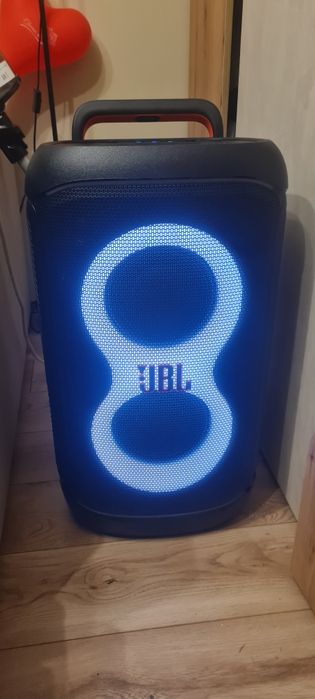 Бартер Jbl Partybox  520 на батерия караоке колона