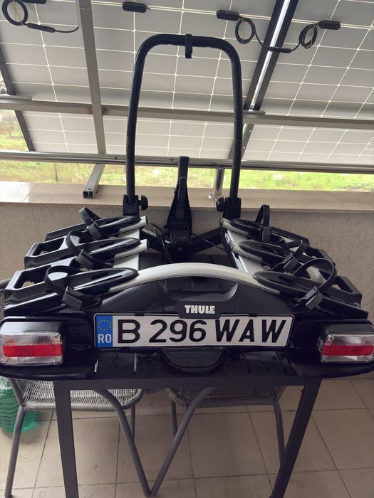 Thule VeloCompact 927 pentru 3 biciclete