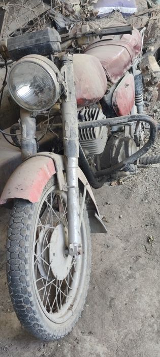 Minsk mototsikl sotiladi hech qayerida aybi yoʻq