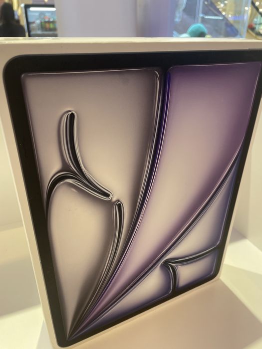 Срочно! Ipad air 13-inch (m3) wifi + Cellular