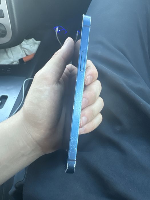 iPhone 12 128ГБ.