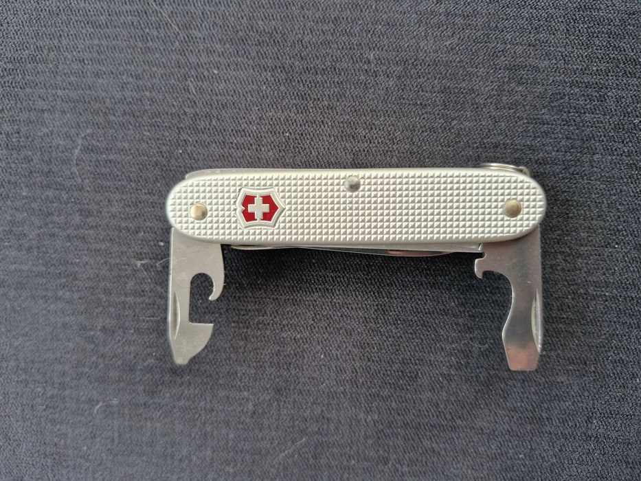 Victorinox Farmer X