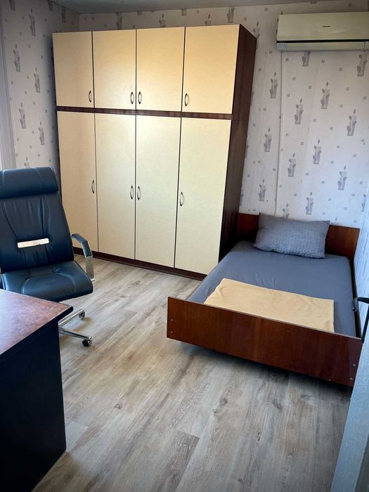 Дава се под наем Тристаен апартамент в Варна, Център - 72 кв.м за 229.5 € - Снимка #9