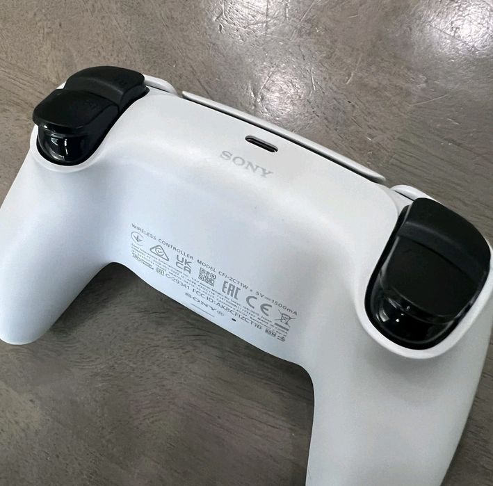 PS5 джойстик Sony