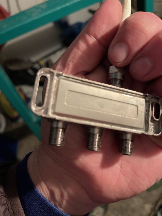 Splitter coaxial 4 iesiri Tv Myria nou garantie 2 ani cu bon