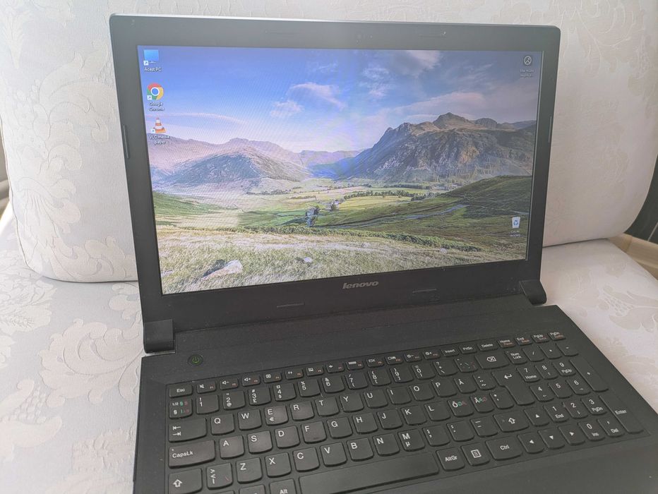 Laptop Lenovo i5 B50-80