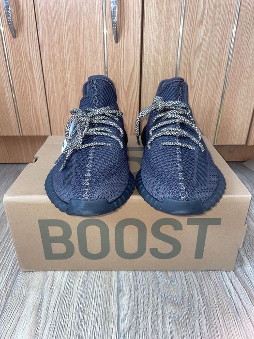adidas Yeezy Boost 350 v2
