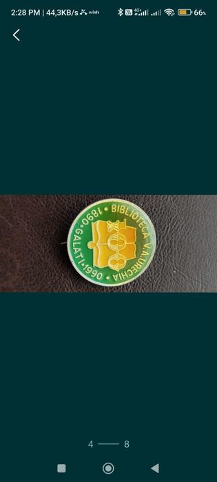 Insigne și medalioane vintage