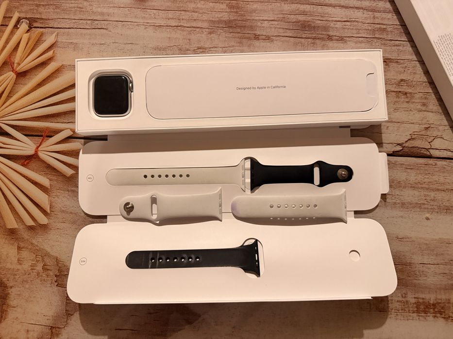 Apple Watch SE generatia 2