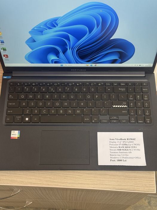 Asus VivoBook i7(12Th)SSD 512Gb/16Gb ram/Windows 11 Pro