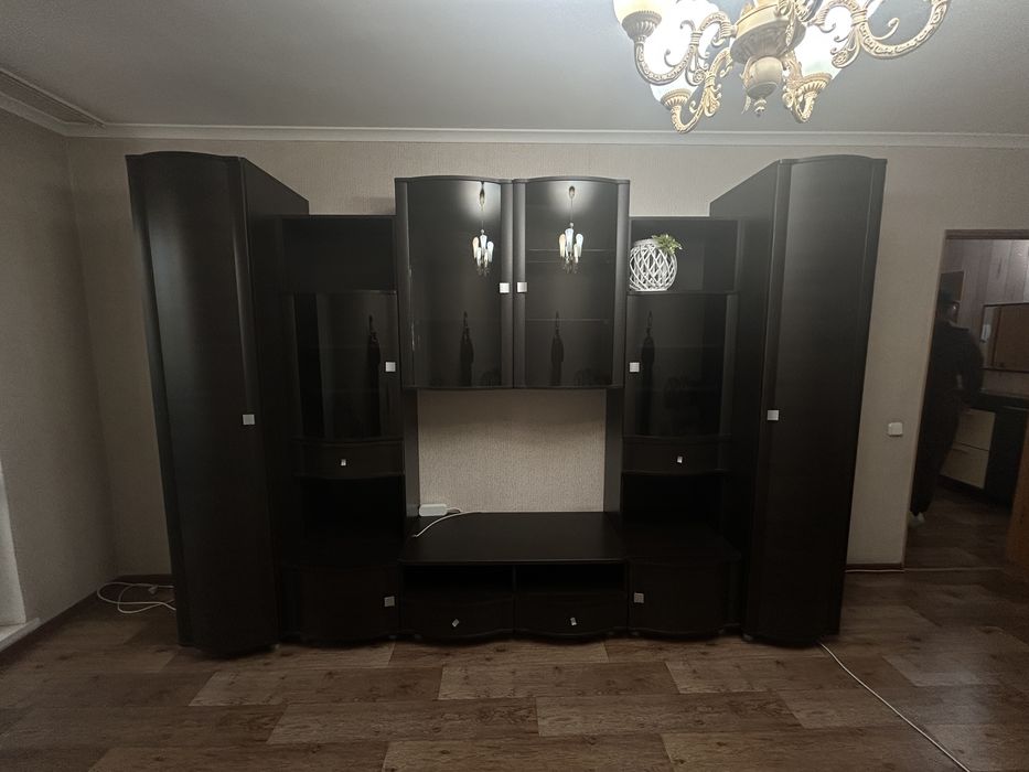 Сервант в хорошем состояний