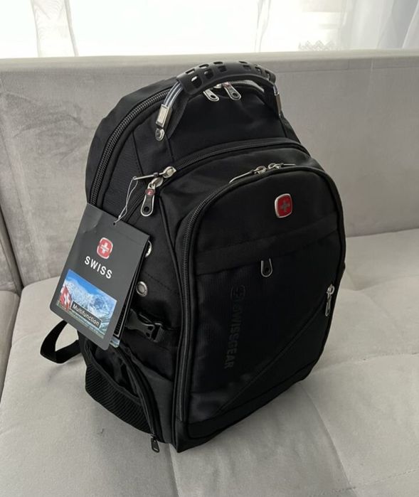 Отличный школьный рюкзак