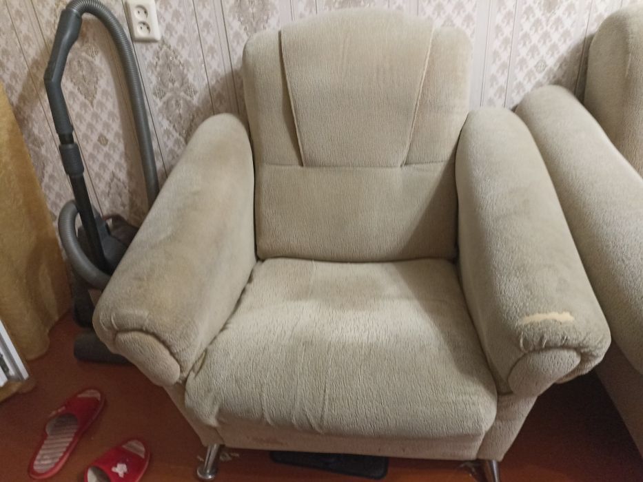 Диван книжка с креслом 45000