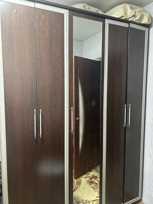 Спальный гарнитур