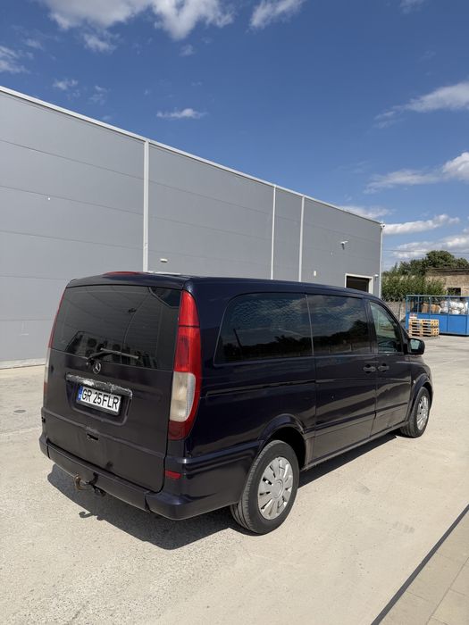 Mercedes Vito 5 locuri + marfa