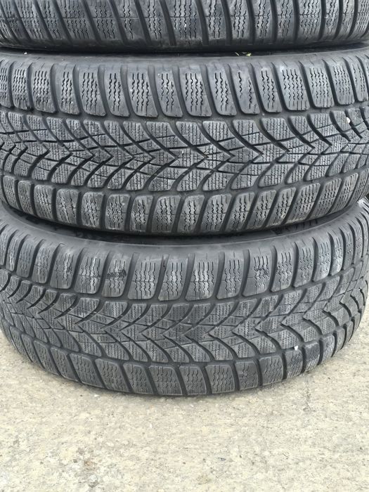 4 Броя 225/55/17 Dunlop 2x6,5mm 2x5,5mm