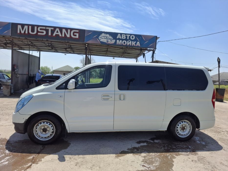 Хундай Гранд старекс