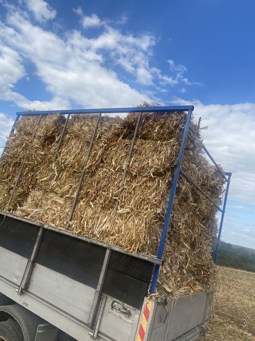 Люцерна 10 лв. Само слама 6лв.за брой