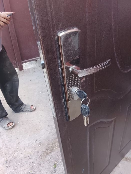 Буу есік сатылады