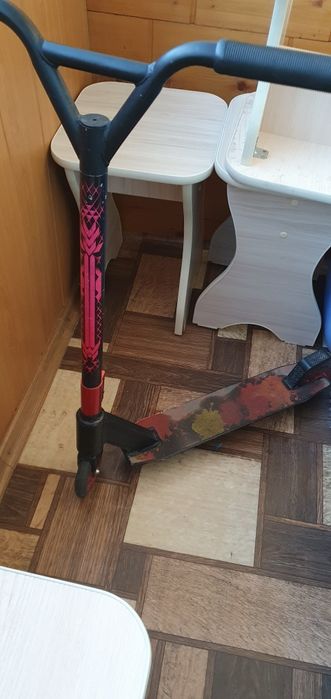 Продам самокат трюковой