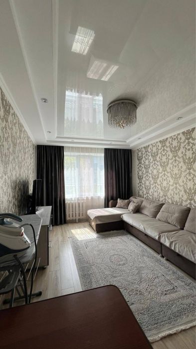 Продам 3 ком квартиру в центре города