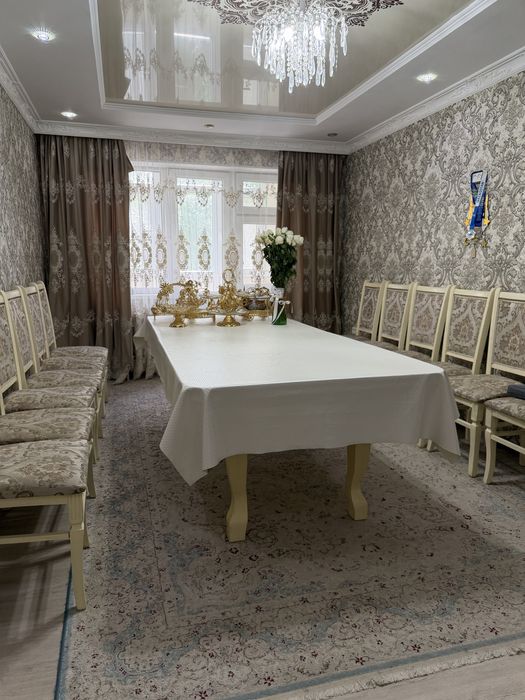 Стол с стульми состяния отличное