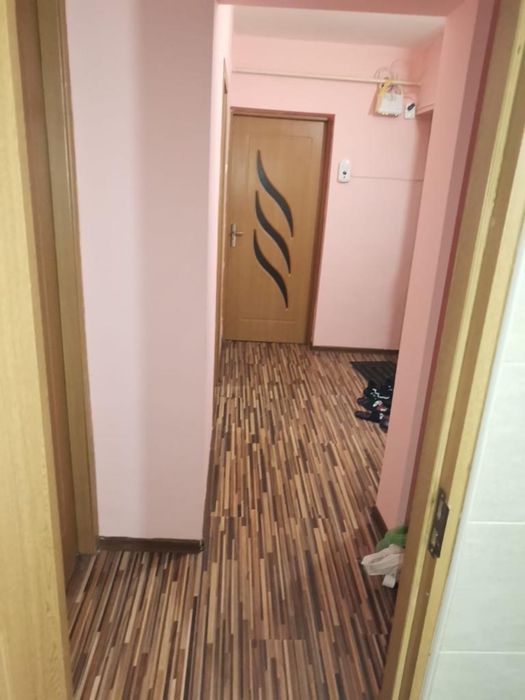 Apartament 2 camere decomandat M 18