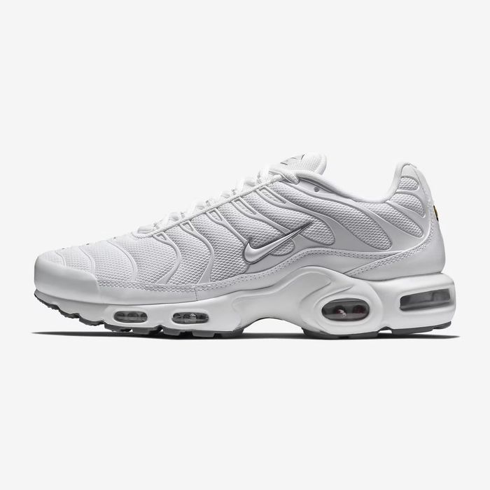 Nike Air Max Plus TN "Triple black" и други