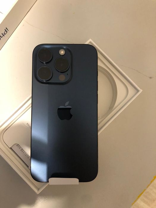 Iphone 15 pro NOU