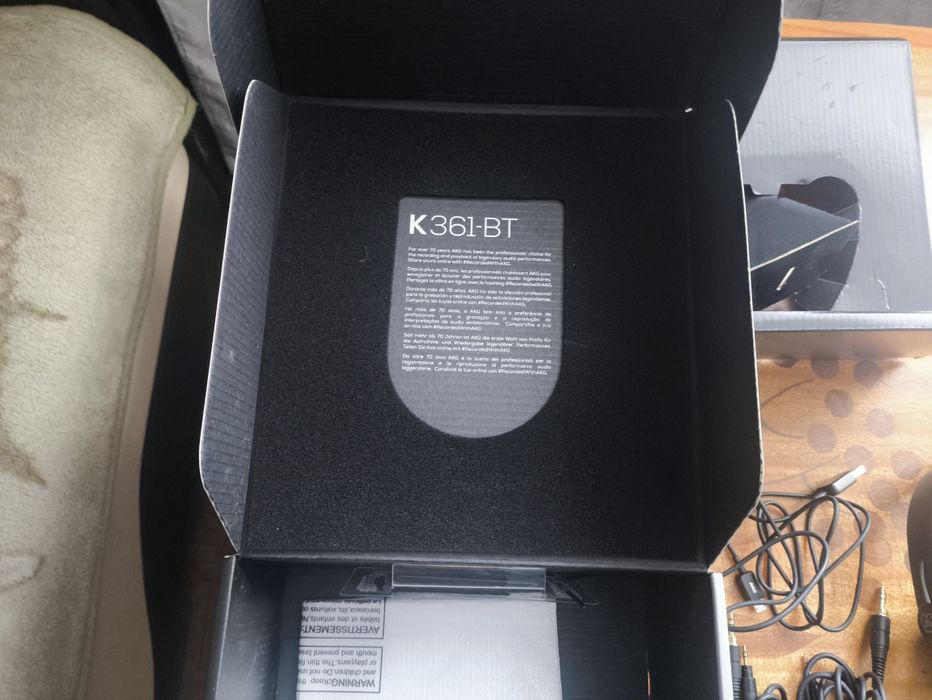 Студийные наушники Akg k361-bt