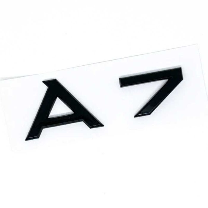 Emblema Sigla Negru Lucios AUDI Portbagaj A3 A4 A5 A6 A7 Q3 Q5 Q7 Q8