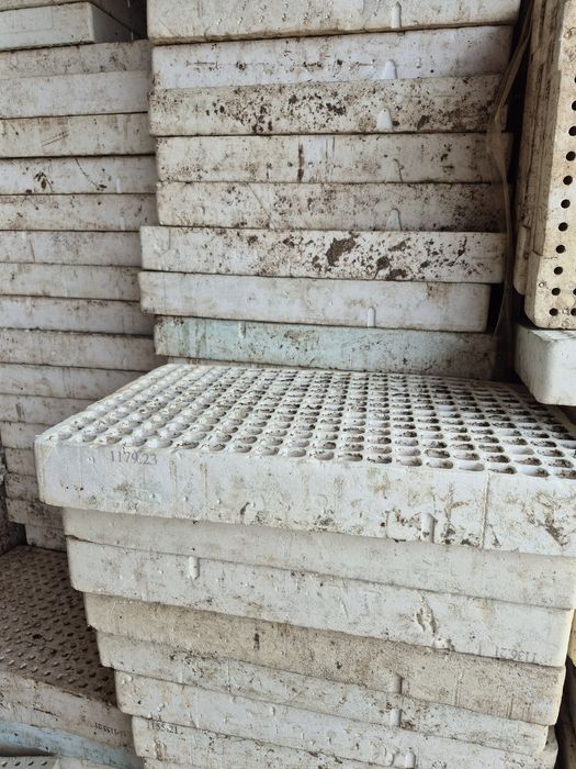 Табли , тарелки за разсад 280 гнезда