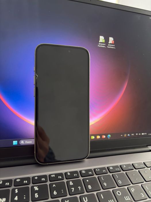 IPhone 15 про с гарантей