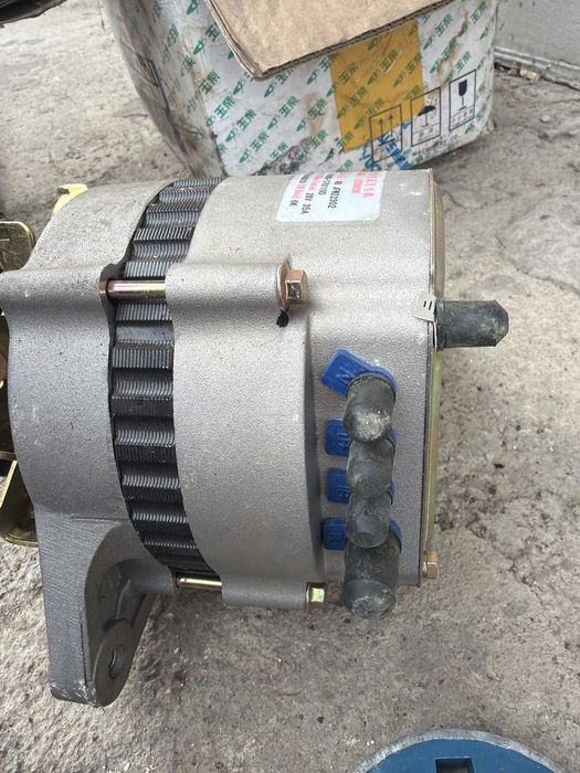 Генератор грузовой машины