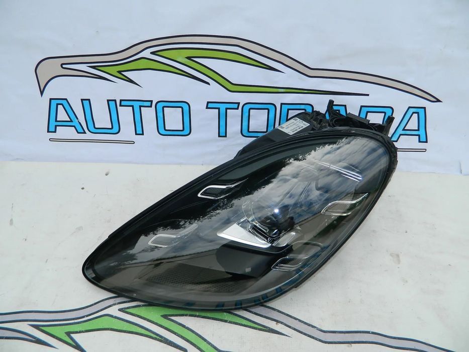 Far stanga Matrix Porsche Cayman Boxter 982 ,718 cod 982941035AA