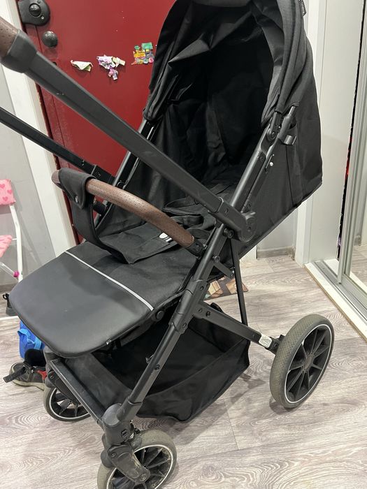 Коляска Tomix в хорошем состоянии