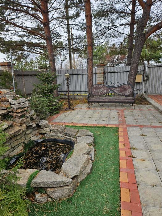 Продам  кирпичный коттедж