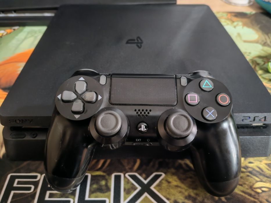 PlayStation 4 slim