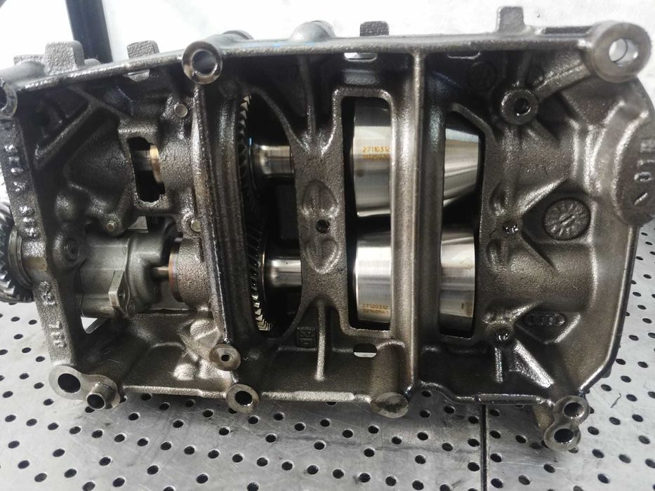 pompa ulei 2.0 tdi cff vw passat b7 tiguan golf 6 skoda superb 03l103537 03g103535 03l115169l