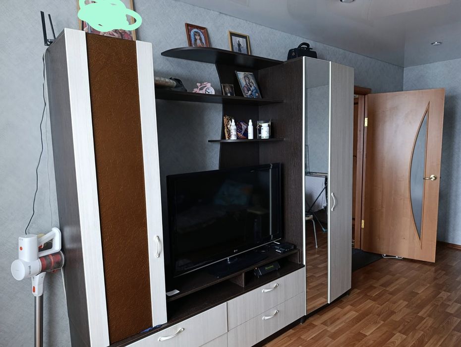 Продам стенку б/у