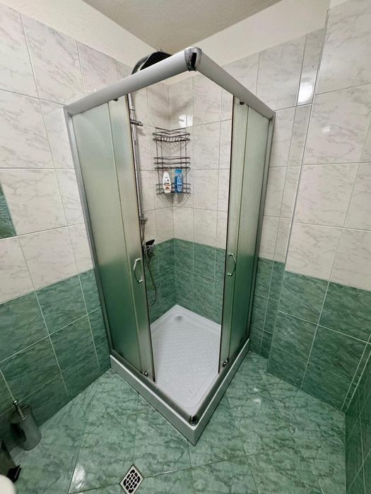 Дава се под наем Тристаен апартамент в Пловдив, Гагарин - 97 кв.м за 663 € - Снимка #8