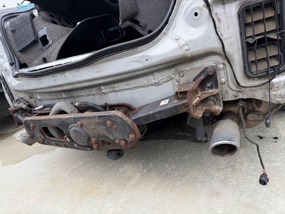 Carlig remorcare audi a8 d4 4h 2011-2017 oem electric