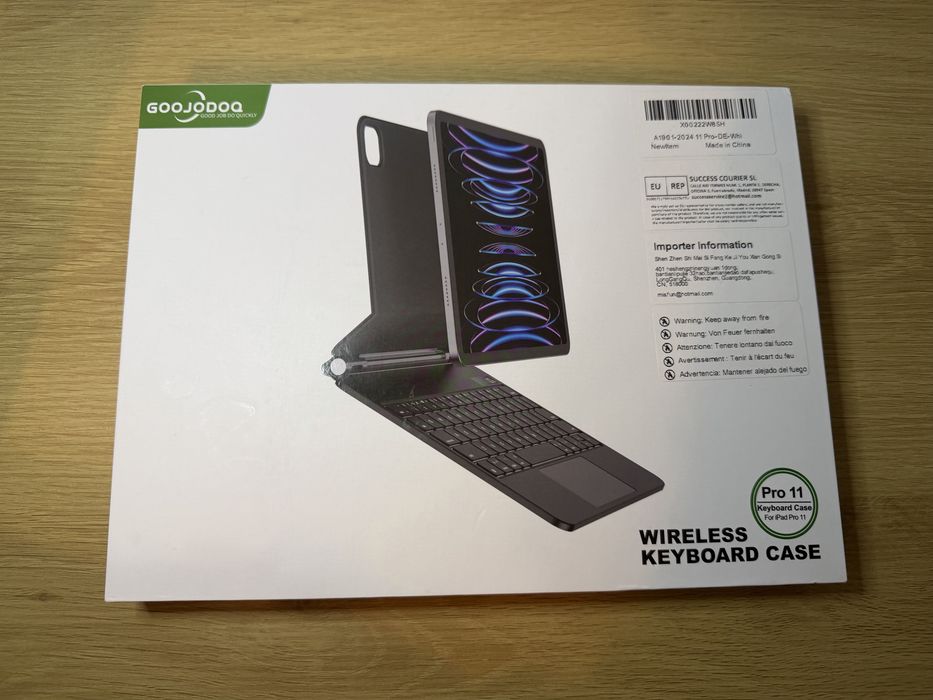 Husă cu Tastatură pentru iPad Pro 11” GOOJODOQ A1901 Bluetooth RGB Touchpad Albă