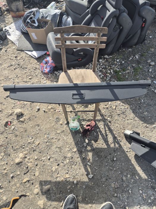 Оригинална щора за багажник на VW Тоаран 2007- 20010г