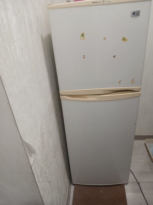 Продам холодильник