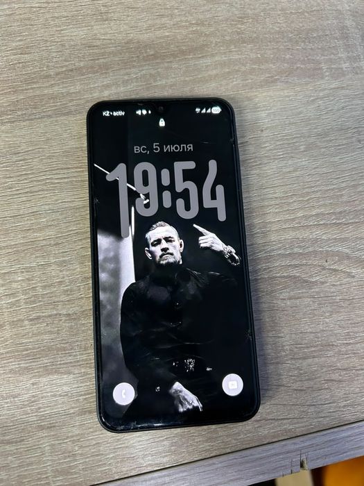Обменяю А26  на Айфон