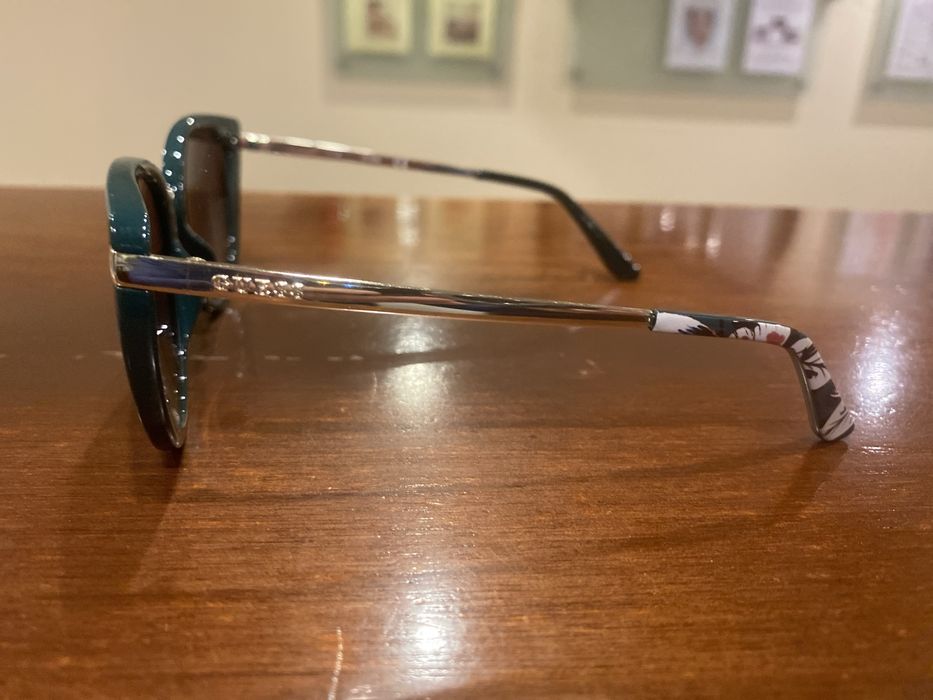 Слъчеви очила Guess